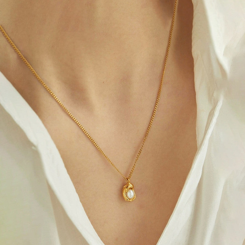 Pearl Tide Necklace