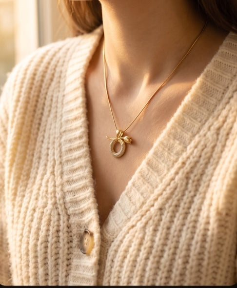 Rosé Bloom Necklace 🌹