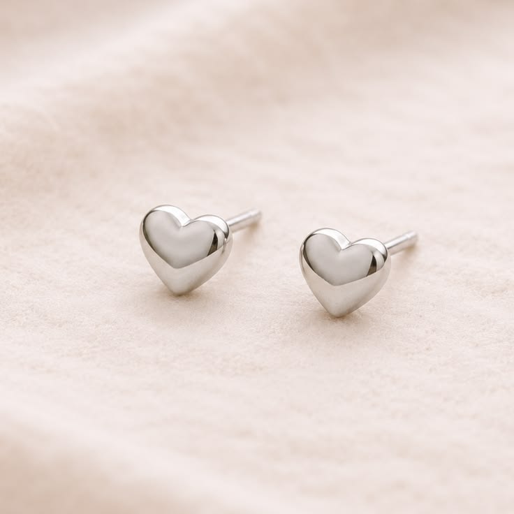 Miniature Heart Earrings 💗