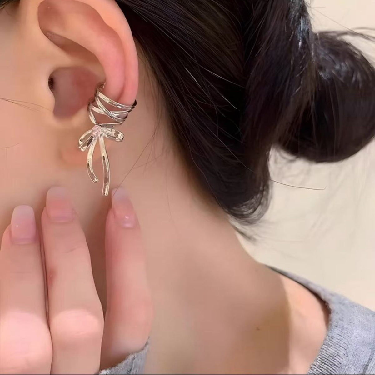 Silver Bow Ear Cuff