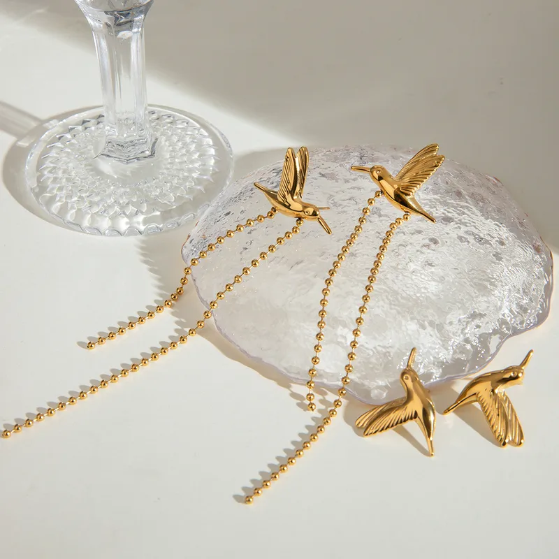 Hummingbird Flight Earrings 🕊️