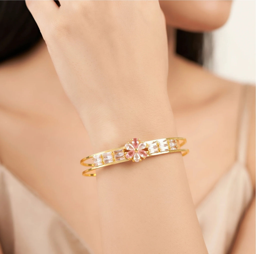 Fleur Éclat Adjustable Bangle Bracelet 🌸