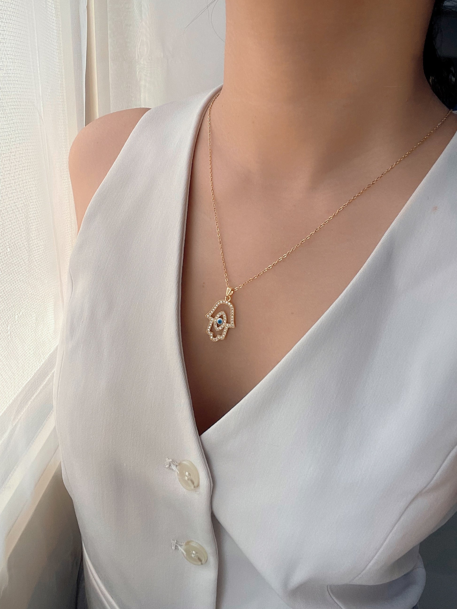 Aurelia Hamsa Necklace 🪬