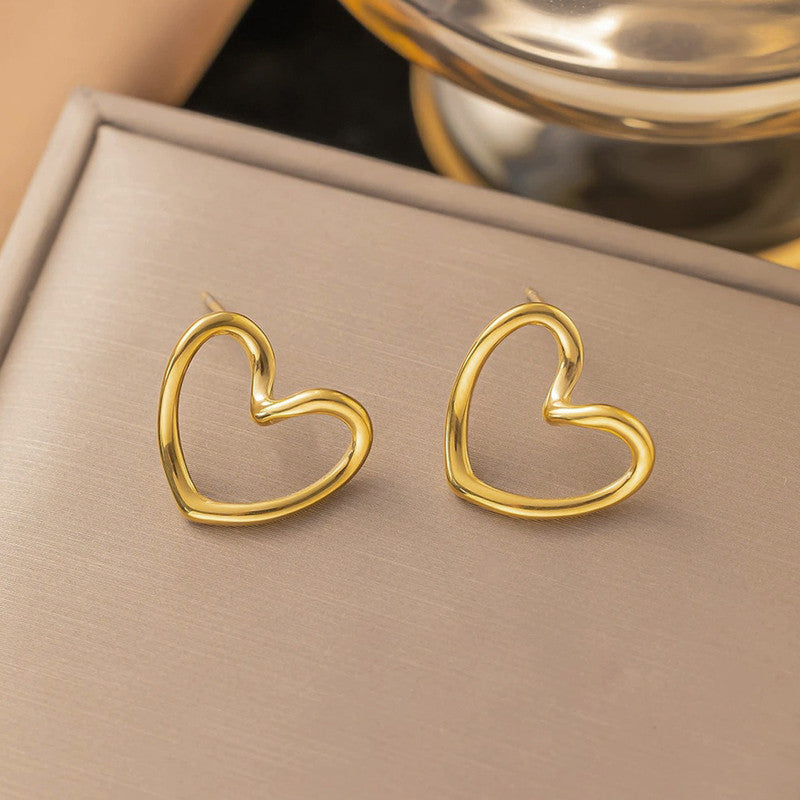 Amour Heart Stud Earrings ❤️