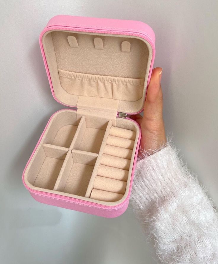 Jewelry organizer