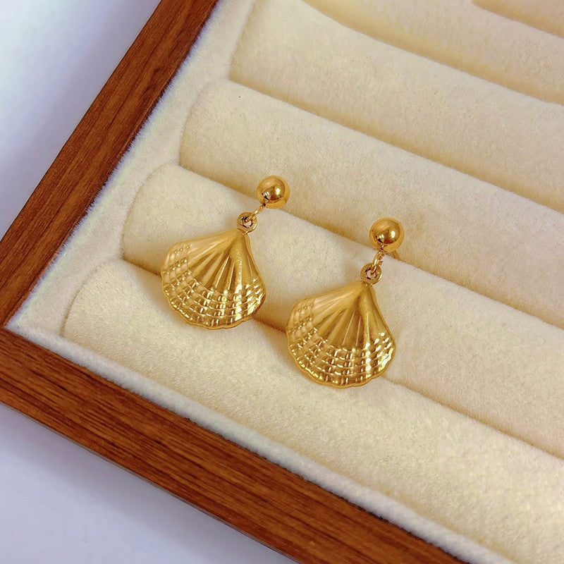 Soleil Seashell Earrings 🐚