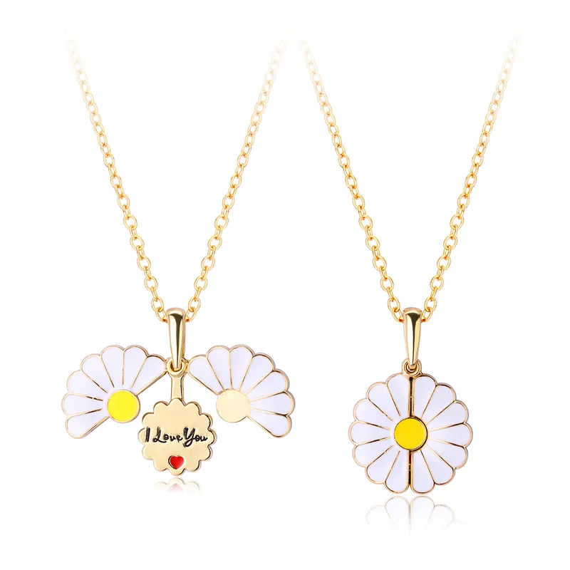 Daisy Love Necklace 🌼