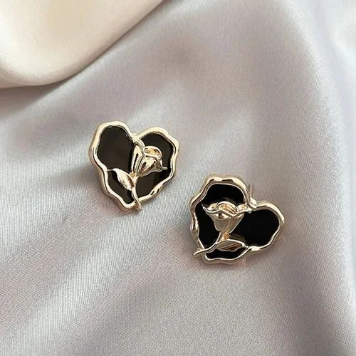 Midnight Rose Heart Stud Earrings
