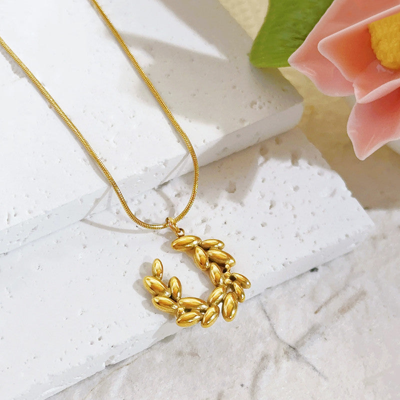 Olive Wreath Necklace