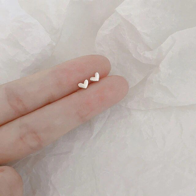 Miniature Heart Earrings 💗